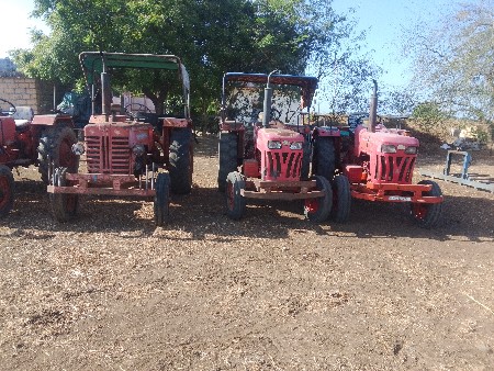 મહેન્દ્ર 275 યુવરાજ 215 અને આઇસર