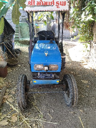 mini tractor farmer track