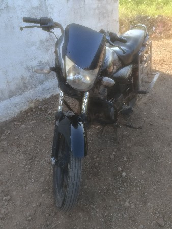 પ્લેટિના ગાડી વેચવાની છે