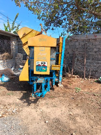 જયંત જમ્બો થ્રેસર વેસવાનુ છે