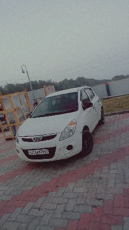 વેચવાની છે