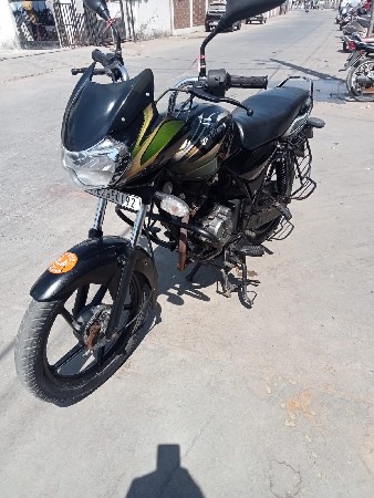 બાઈક વેચવાનું છે