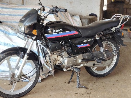 સસ્પેન્ડર વેચવા નીસે