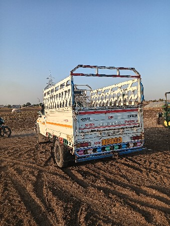 બોલેરો વેચવા ની છે