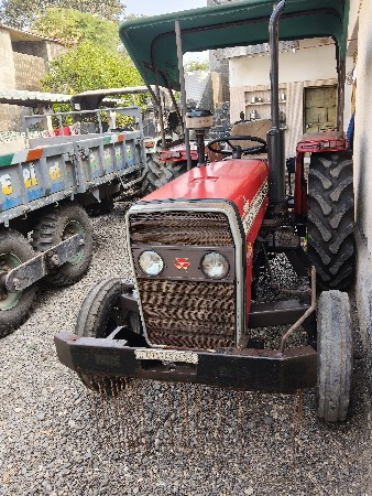 ટ્રેકટર વેચવાનું છે