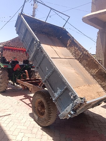 ટુ વીલ ટ્રેલર