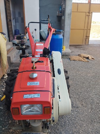 વેચવાનું છે.