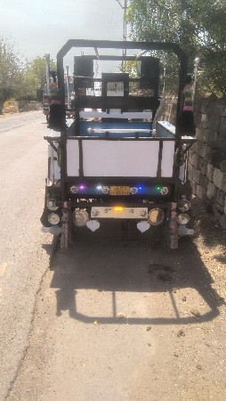 રીક્ષા વેચવાની છે