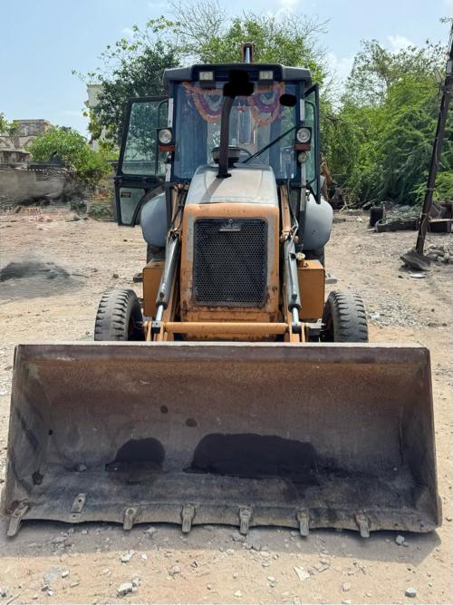 Case 770 EX 76 HP 
Model 2016 
Original Gujrat 1st Owner 
Pepae by hand 
Location Jamnagar 
Price 12 Lakh