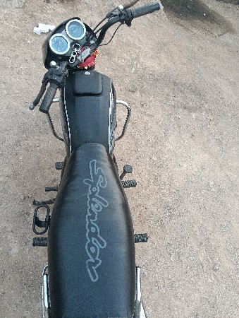 વેચાવા નુ છે મોટરસાયકલ