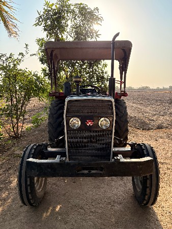 વેચવાનું છે.