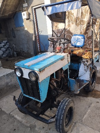 મીની ટ્રેકટર વેચવાનુ છે