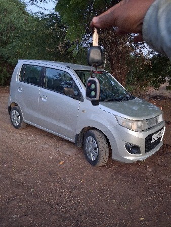 વેગન આર lxi