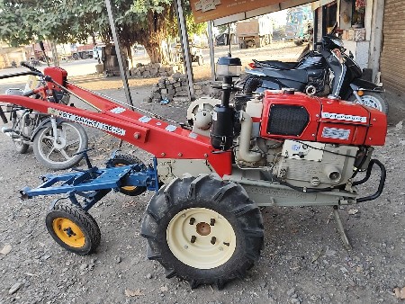 VST શિંગડા વાળુ ટ્રેકટર વેચવાનુ છે