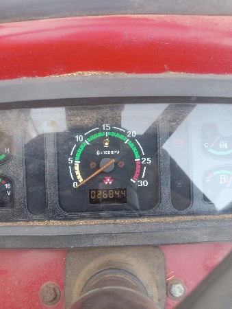 ટ્રેક્ટર વેચવાનું છે