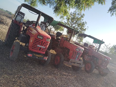 મહિન્દ્રા 275 વેચવાના છે