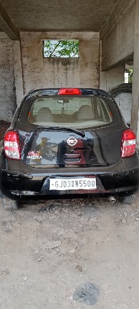 વેચવાની છે