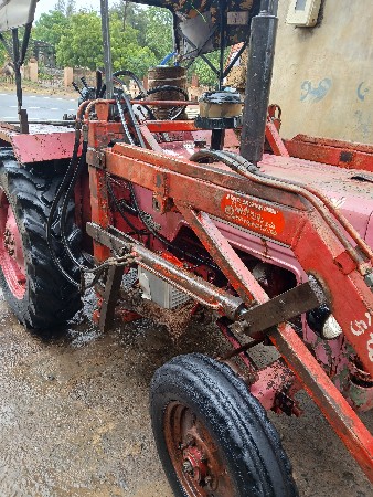 મહિન્દ્રા 275 લોડર વેસવાનુ