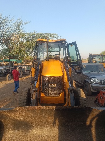 જેસીબી વેચવાનું