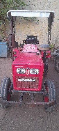આ ટેકટર વેચવા નુ છે મો 9265536385