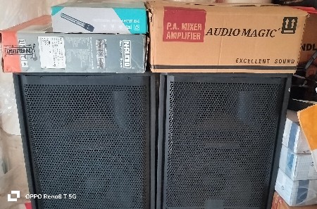 DJ speaker amplifier mixer