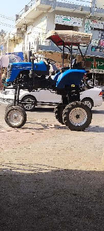 કેપ્ટન ટ્રેક્ટર દવા છાંટવા