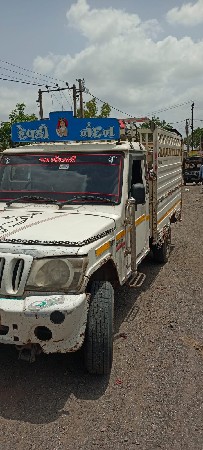 બોલેરો મેક્સી