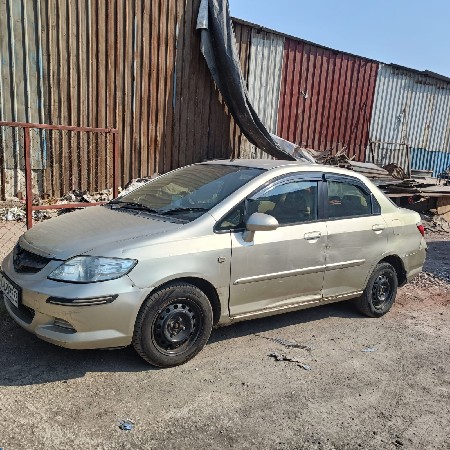 ગાડી honda city ડોલ્ફિન સેલ કરવાની
