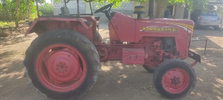 ટ્રેક્ટર વેચવાનો છે mahindra di