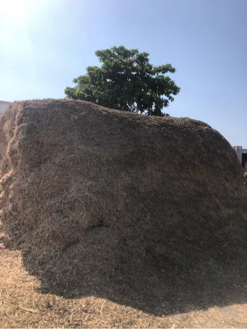 મગફળી નો ભૂકો વેચવાનો છે.