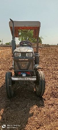 ટ્રેક્ટર વેચવાનું છે