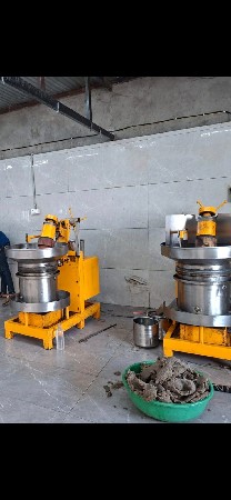 rotary wooden ghani