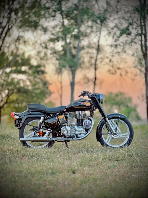 OLD MODEL WITH VINTAGE NUMBER