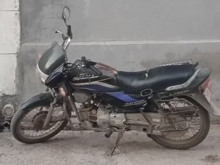 ગાડી વેચવાની છે.