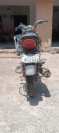 બજાજ પ્લેટિના વેંચી દેવાનું છે