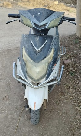 komaki electric scooty
