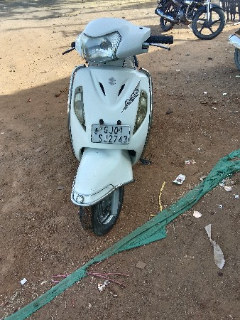 સુઝુકી