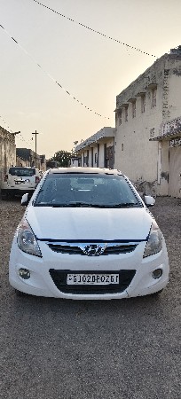 i20 વેચવાની છે