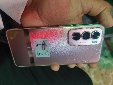 મોબાઈલ વેચવાનો છે