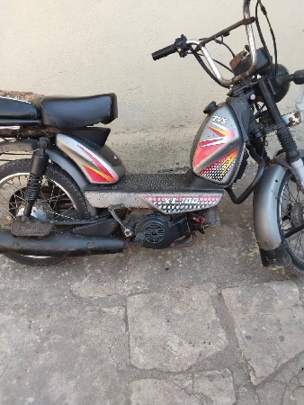 TVS XL 100