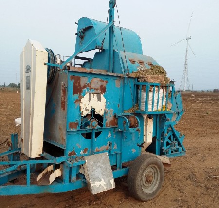 થ્રેશર વેચવાનું છે