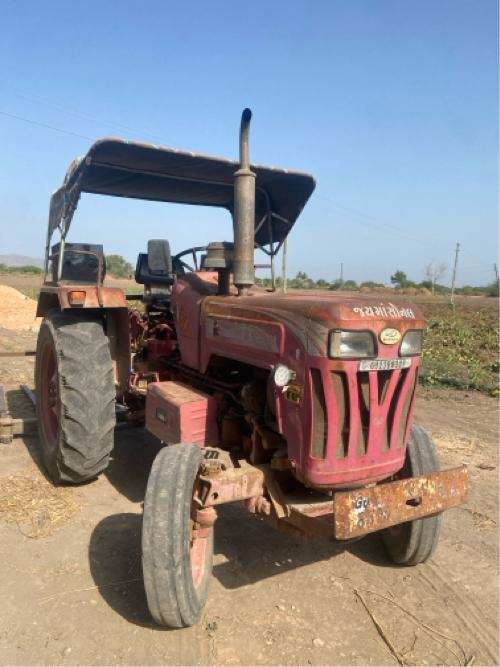 Mahindra 275