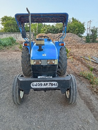 new Holland 4710