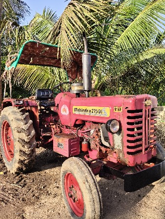 Mahindra 275