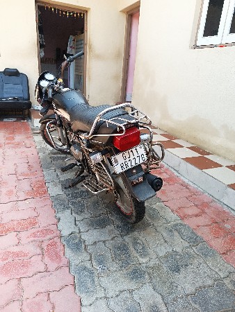 ટુ વ્હીલર વેચવાનું છે