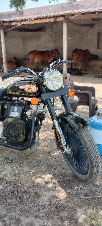 ફુલ મોડીફાઇડ બુલેટ વેચવાનું છે