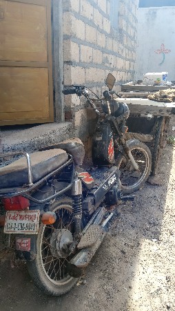 ટુ વ્હીલર વેચવાનું છે