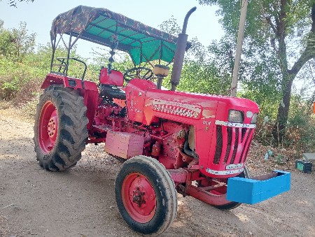 Mahindra 575 model 2011