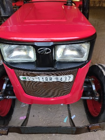 મીની ટેકટર વેચવાનું છે