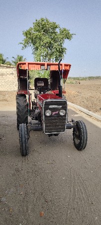 વેચવાનું છે ટ્રેક્ટર